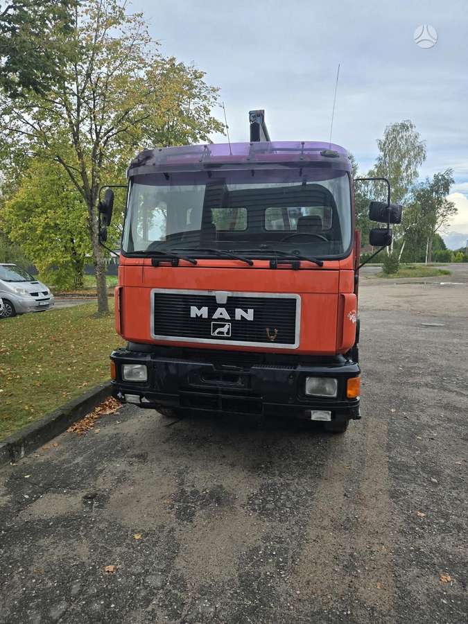 MAN 26,402, crane trucks