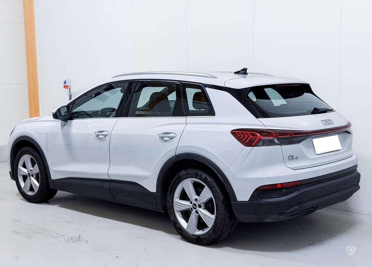Audi Q4 e-tron - 2