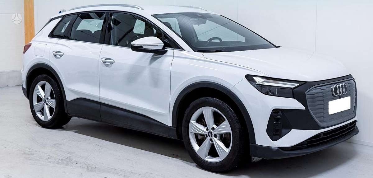 Audi Q4 e-tron - 1