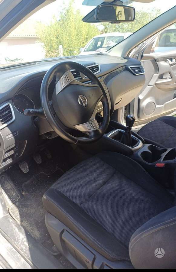 Nissan Qashqai - 4
