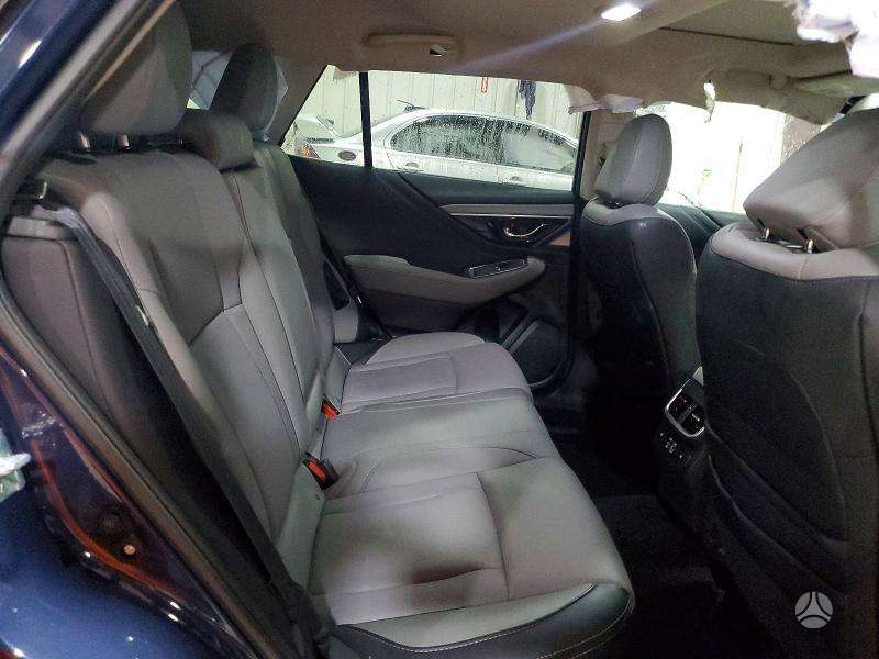 Subaru Outback - 10