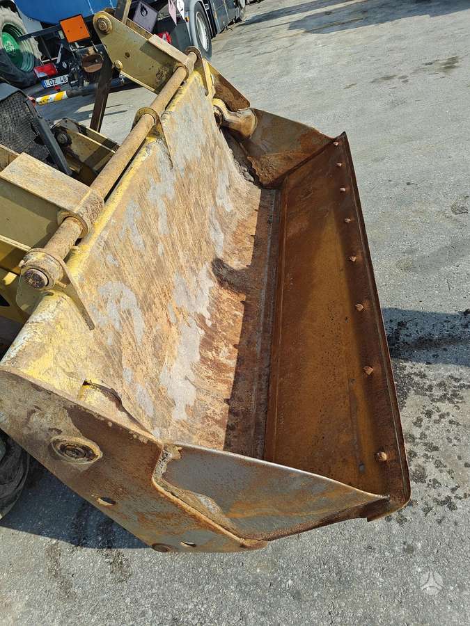 Caterpillar 428E, excavator loader