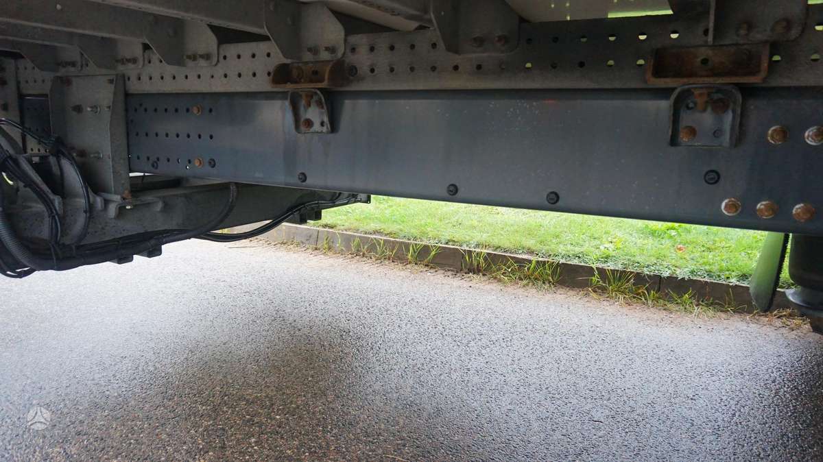 Renault D12 is Prancuzijos, box trucks / box vans