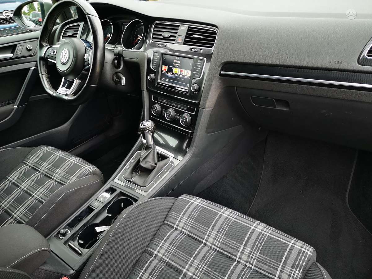 Volkswagen Golf, 2.0 l., hatchback