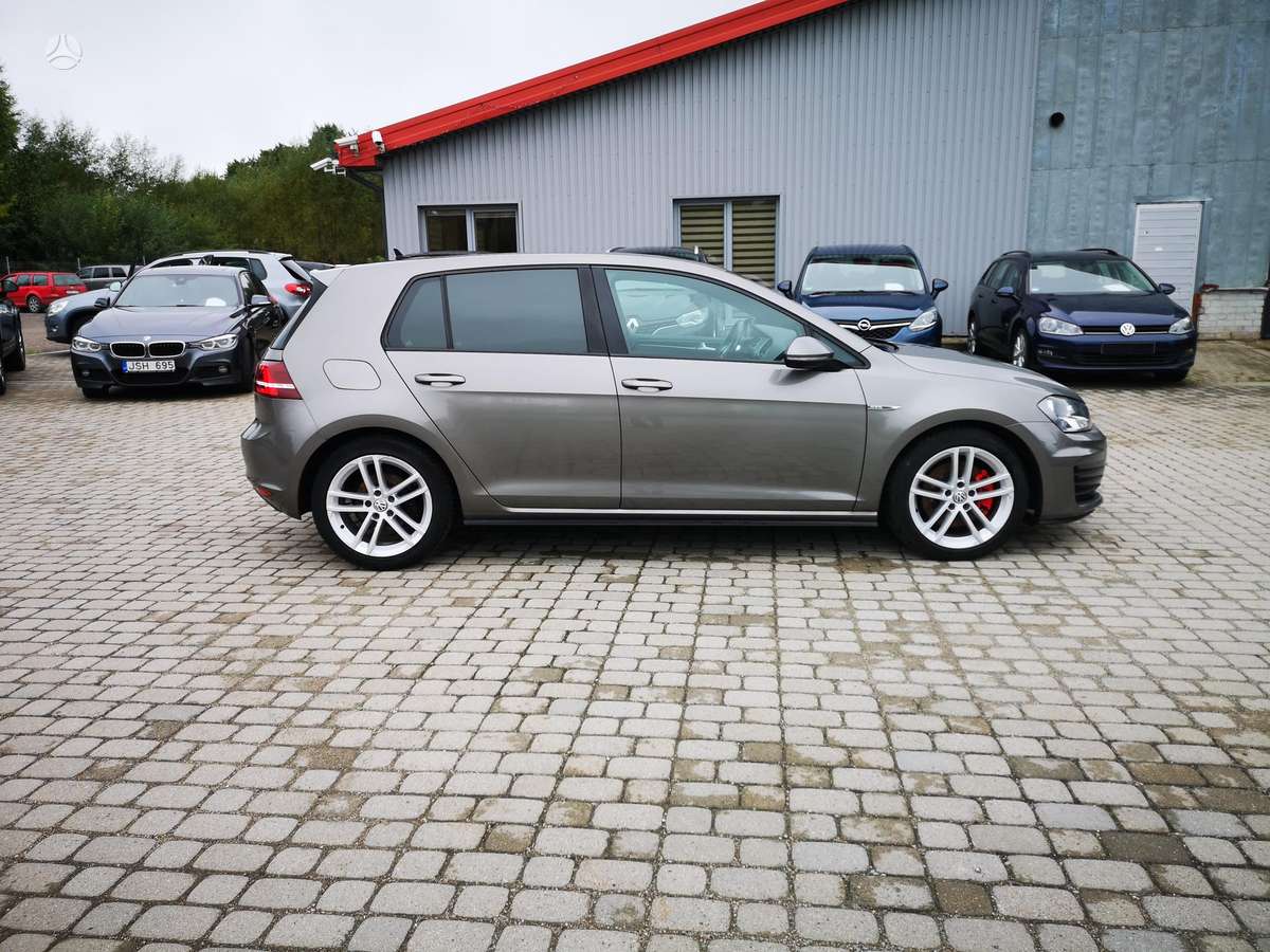Volkswagen Golf, 2.0 l., hatchback