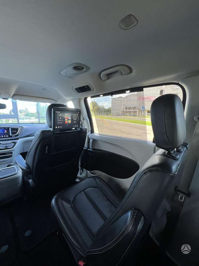 Chrysler Pacifica, 3.6 l., Минивэн