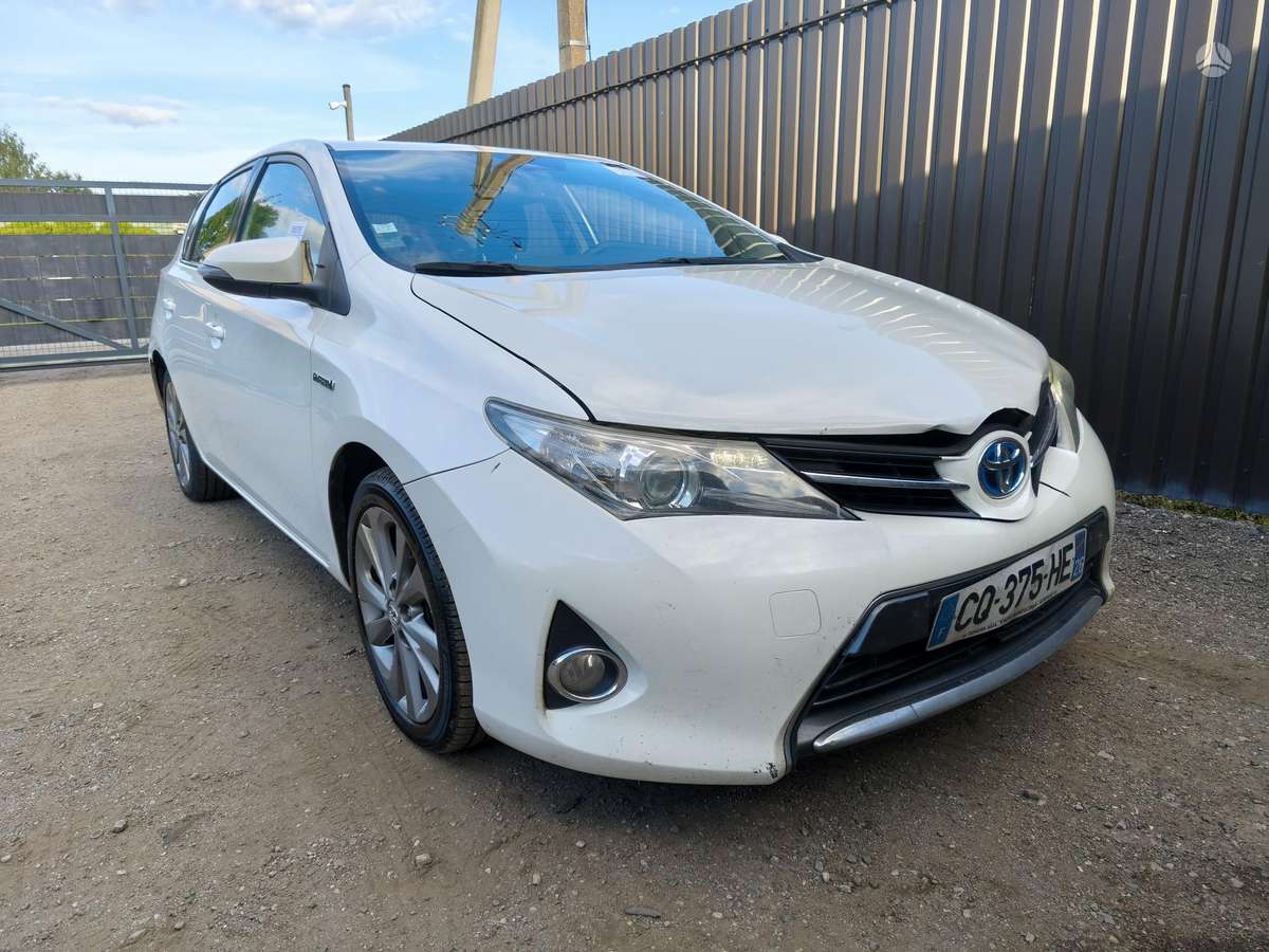 Toyota Auris - 2
