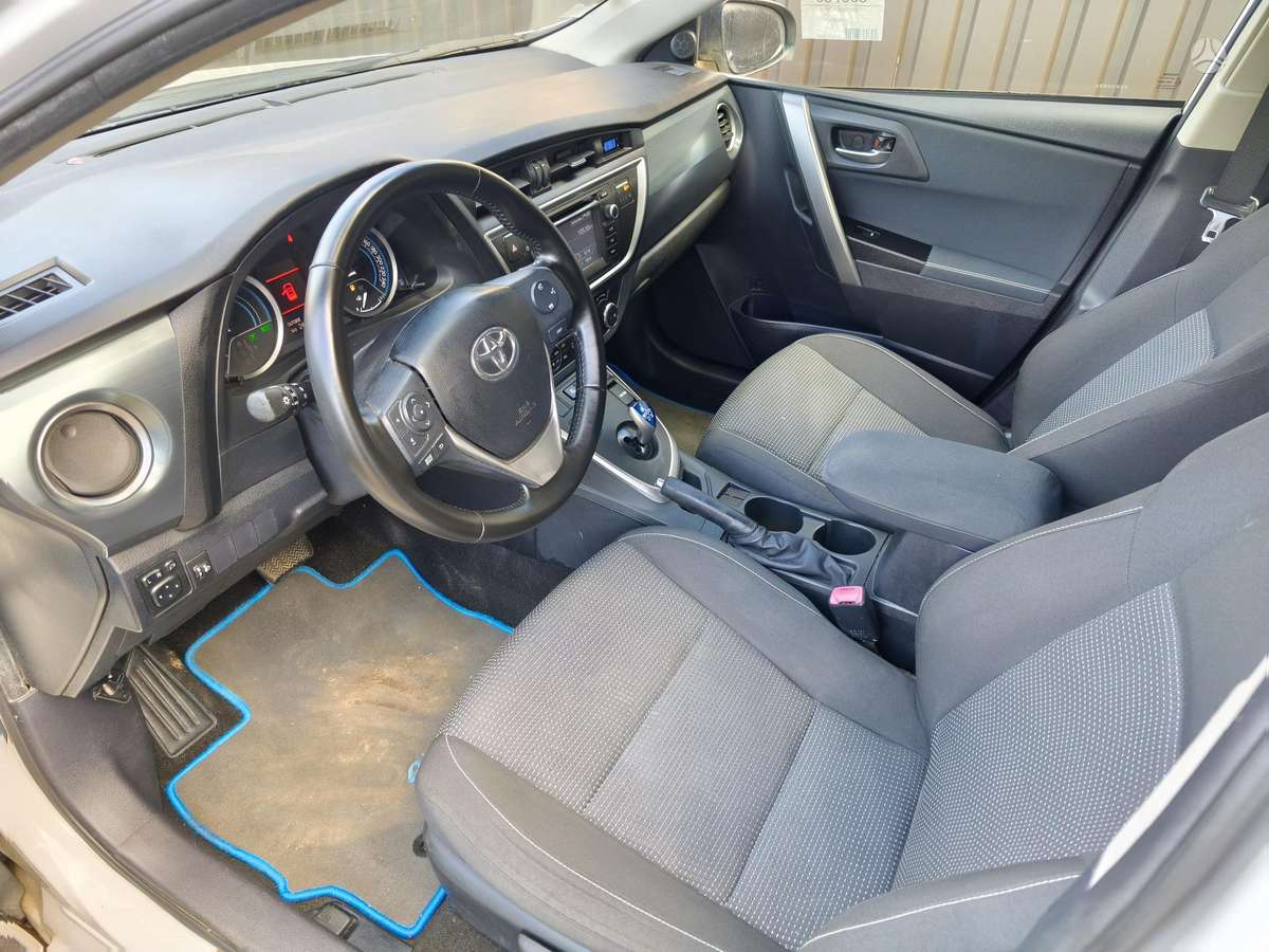 Toyota Auris - 9