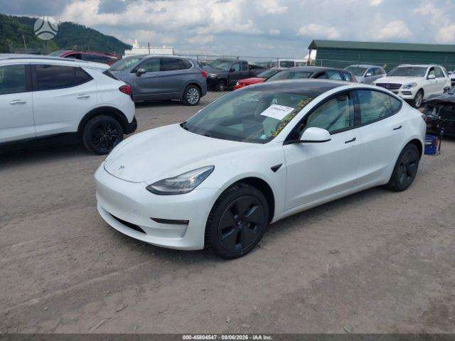 Tesla Model 3 - 2