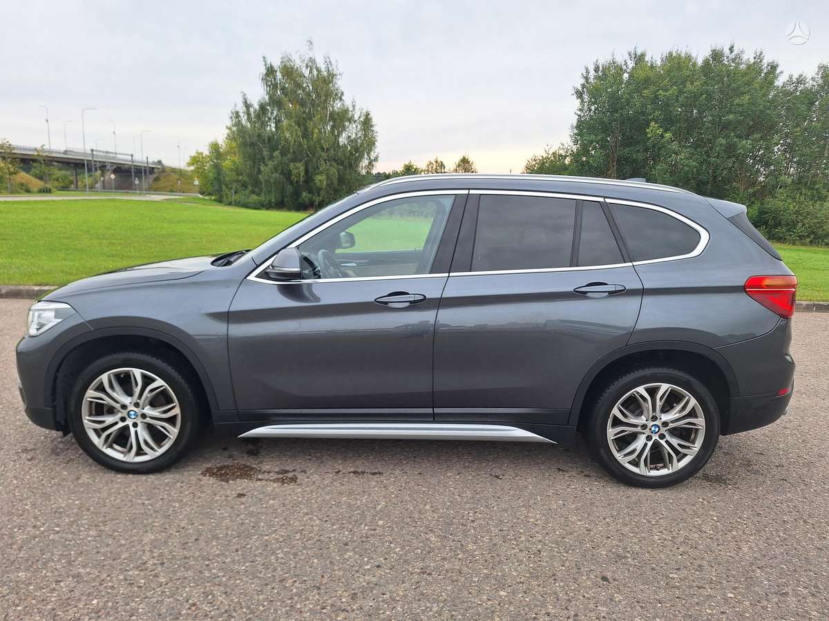 BMW X1 - 10