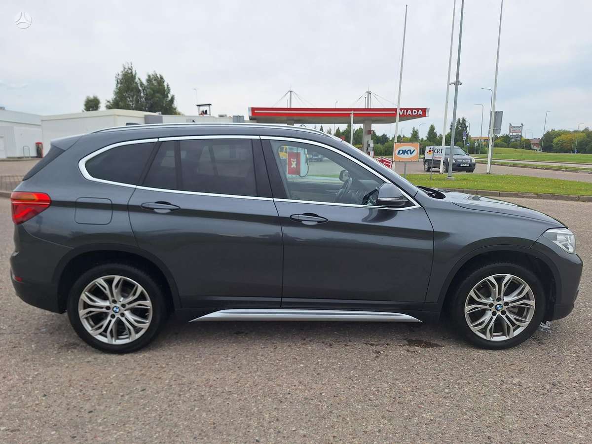 BMW X1 - 11