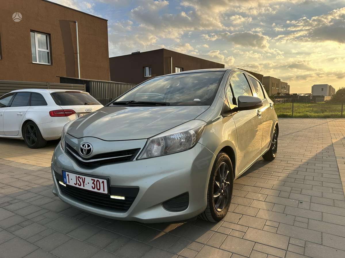 Toyota Yaris - 2