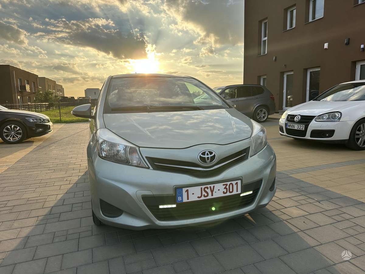 Toyota Yaris - 5