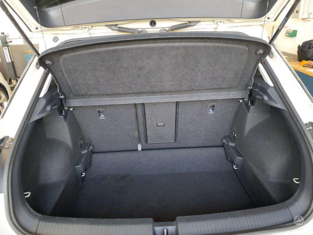 Volkswagen T-Roc - 11