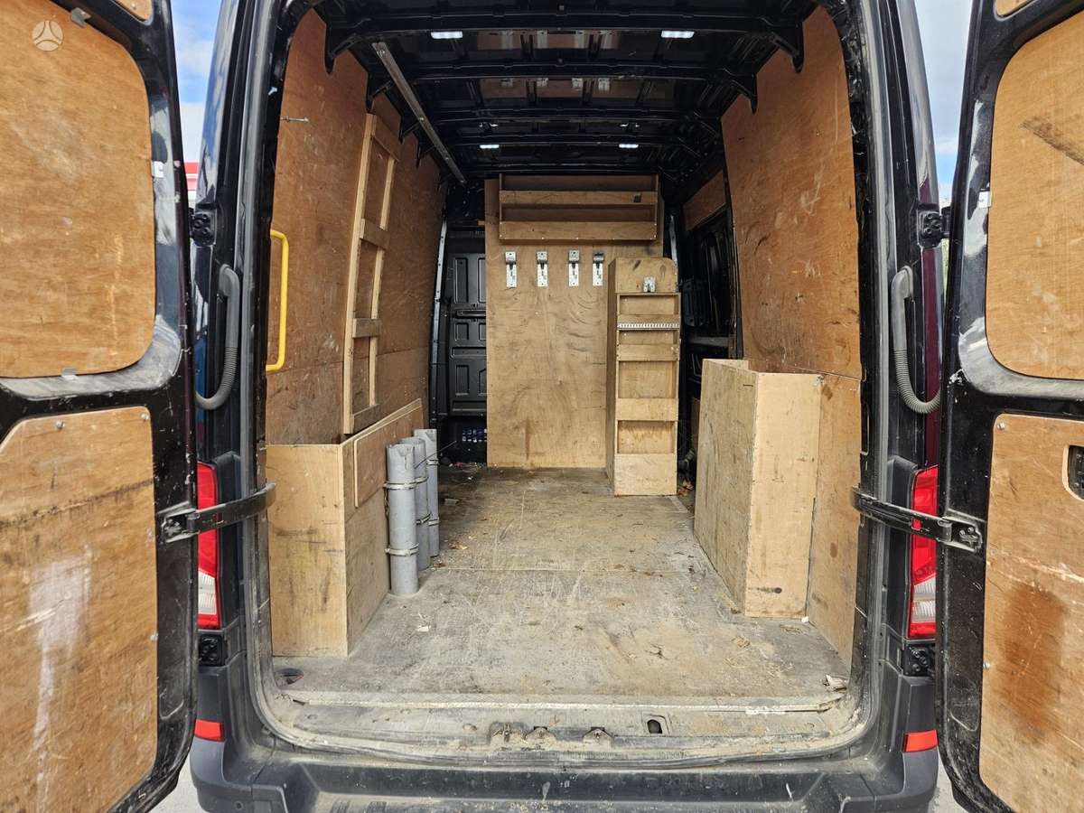 Volkswagen Crafter - 5
