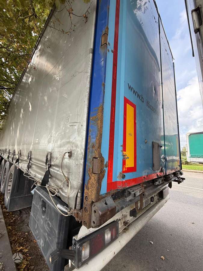 Krone, curtain / tarpaulin