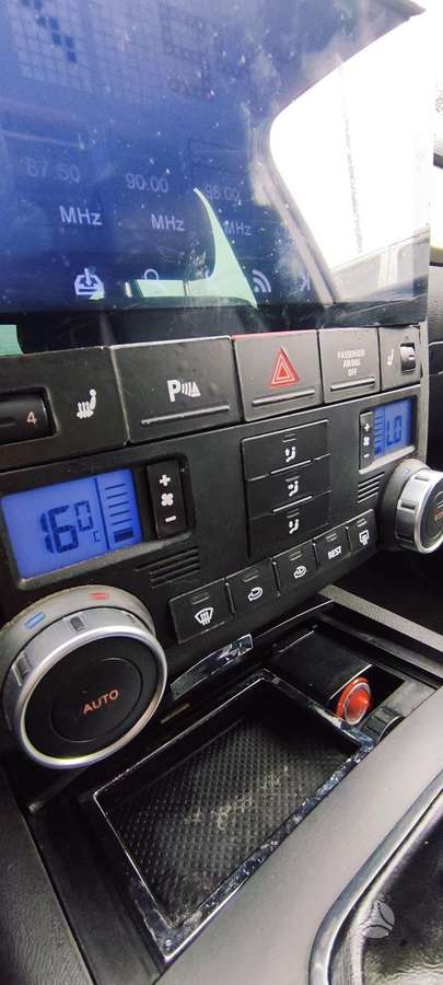 Volkswagen Touareg - 5