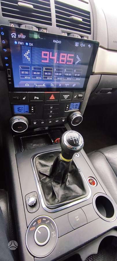 Volkswagen Touareg - 4