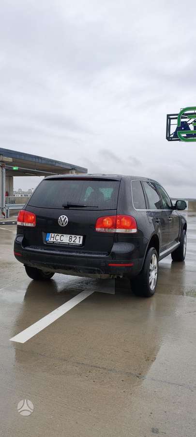 Volkswagen Touareg - 12