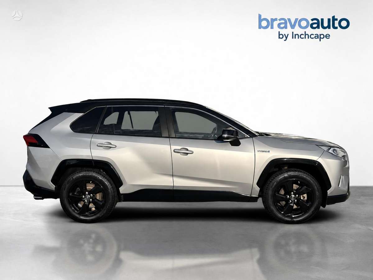 Toyota RAV4 - 6