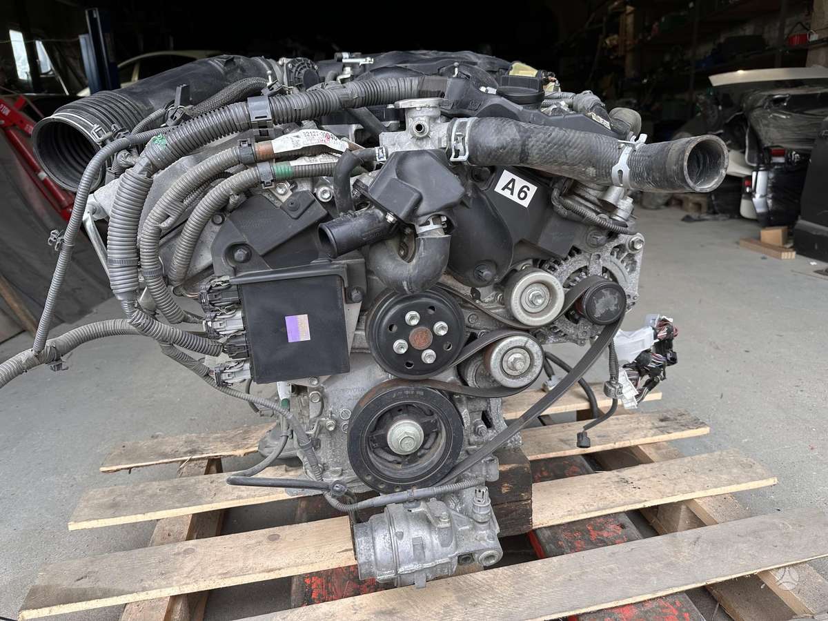 Lexus IS 250 engine