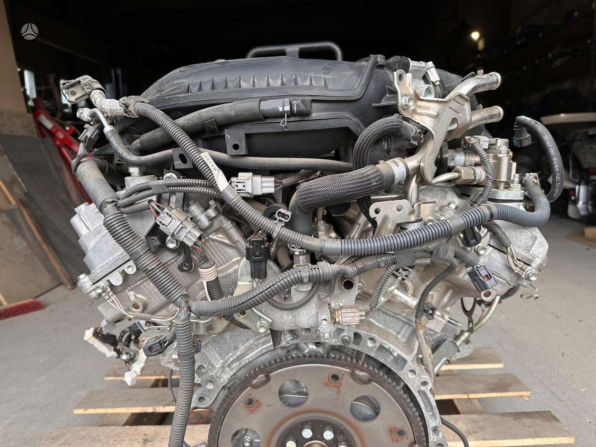 Lexus IS 250 engine