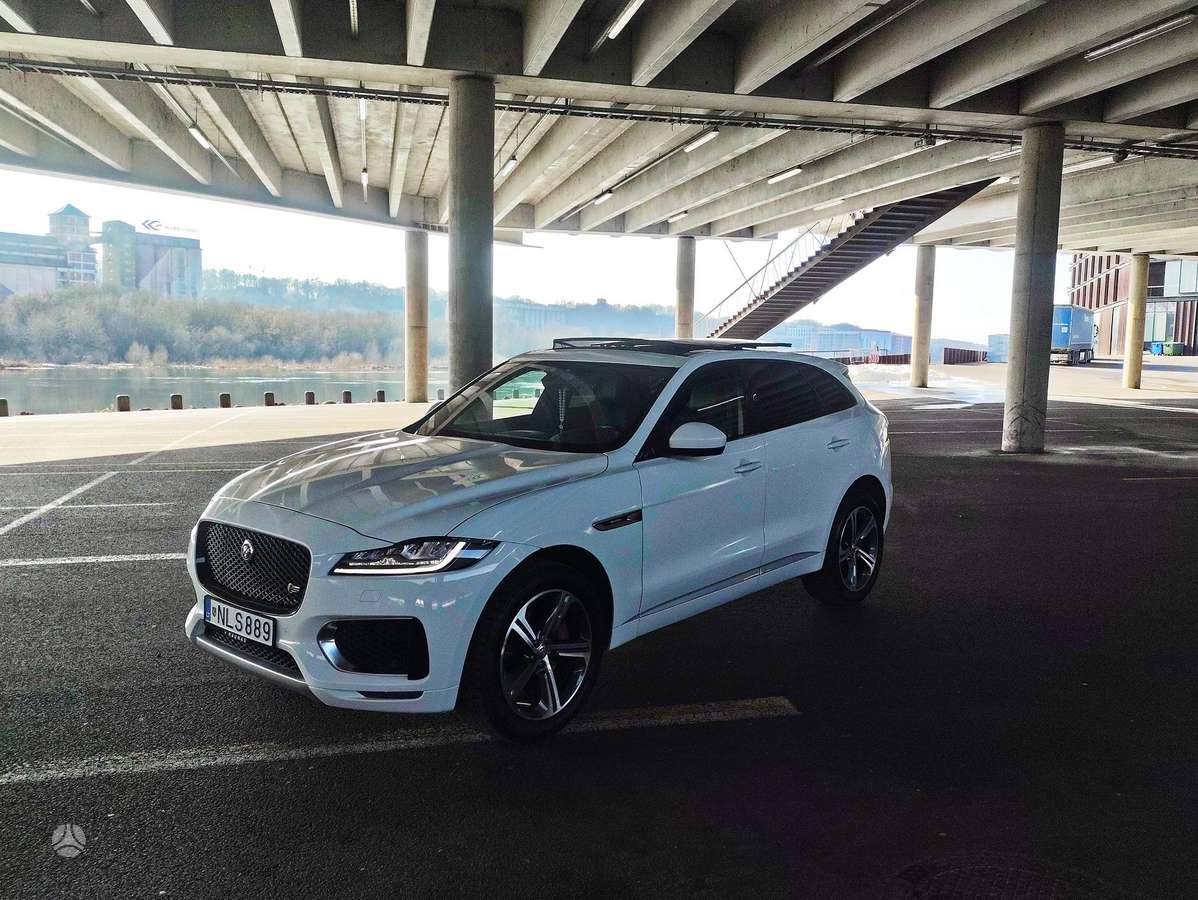 Jaguar F-Pace - 3