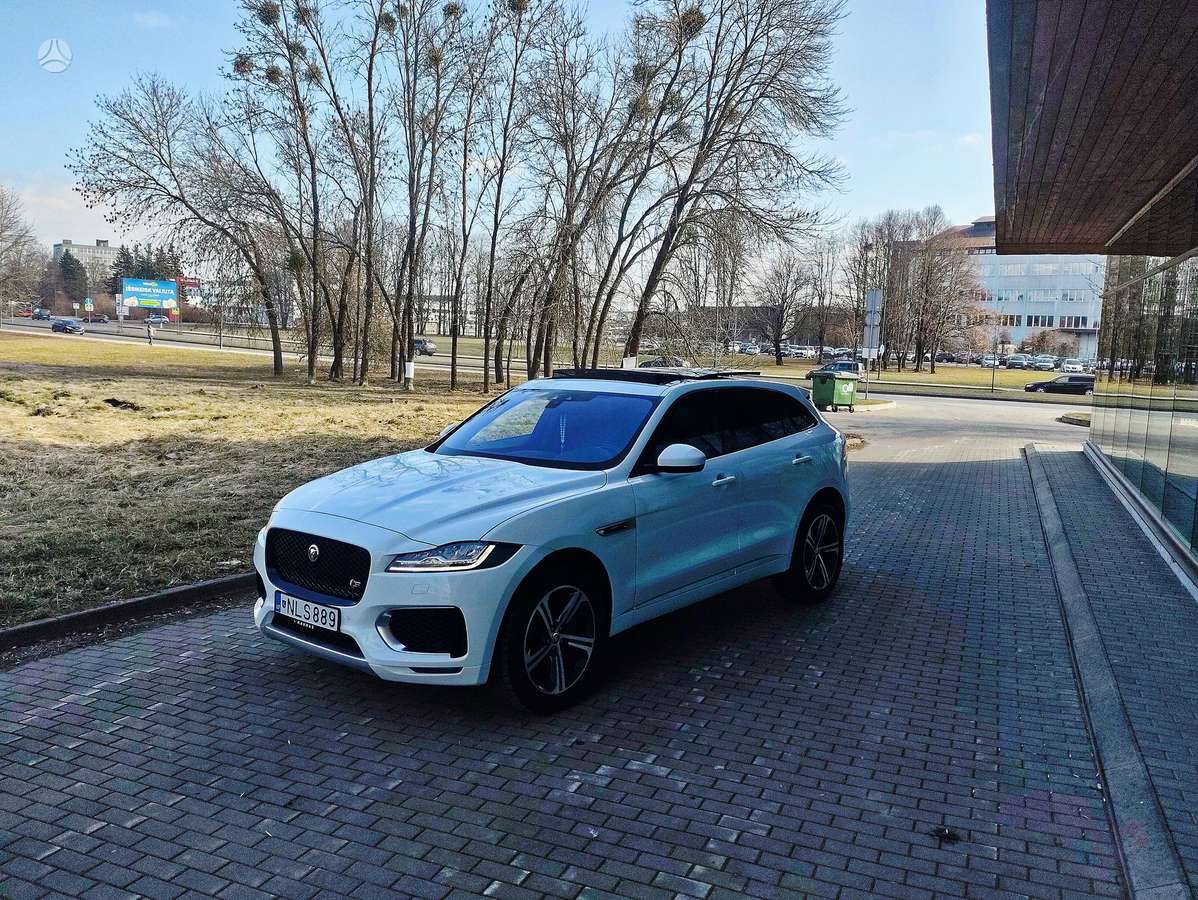 Jaguar F-Pace - 5