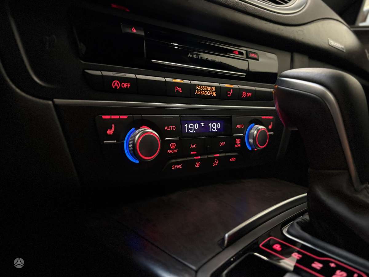 Audi A7, 3.0 l., hatchback