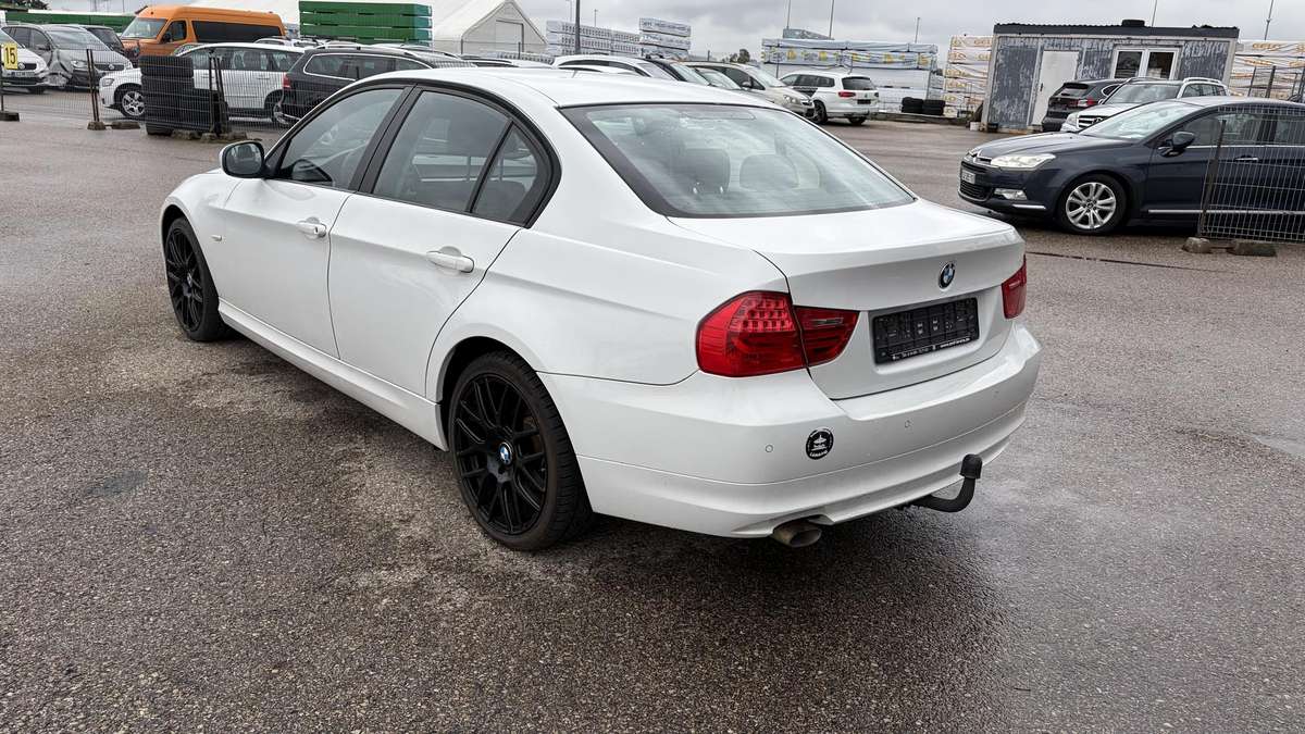 BMW 320, 2.0 l., Седан