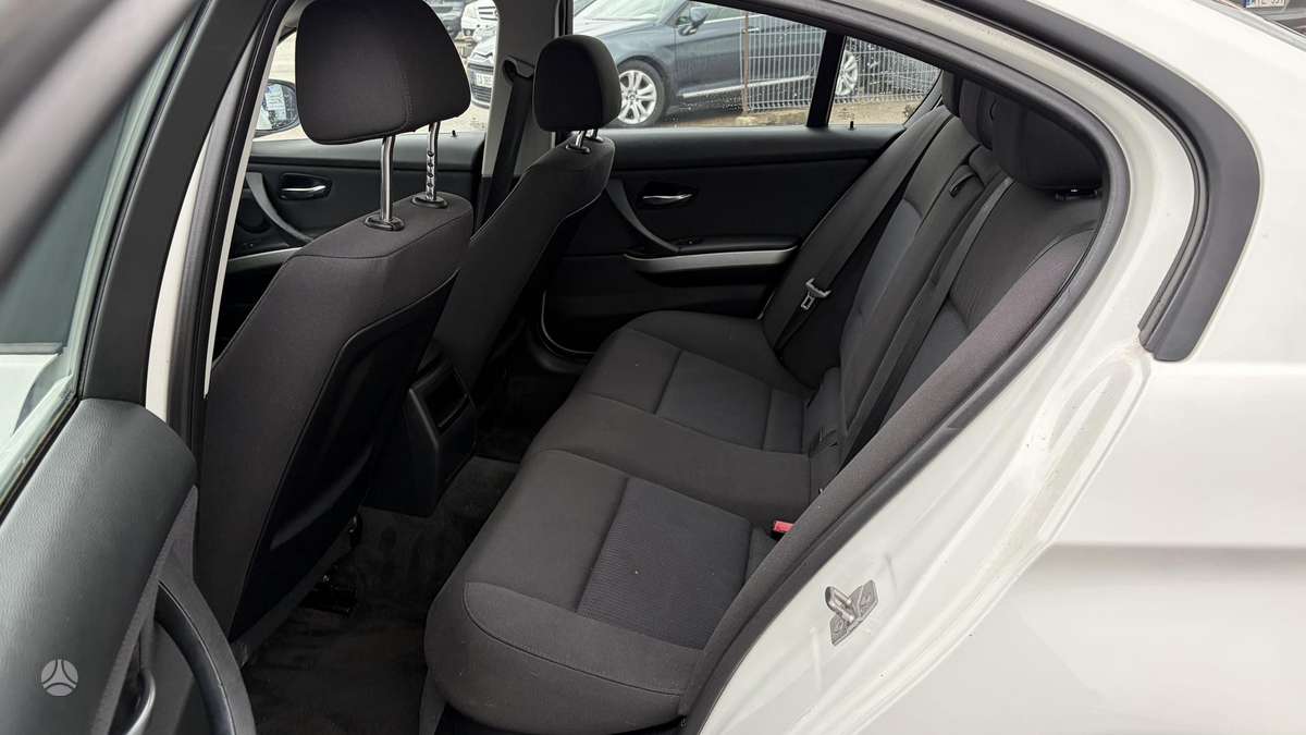 BMW 320, 2.0 l., Седан
