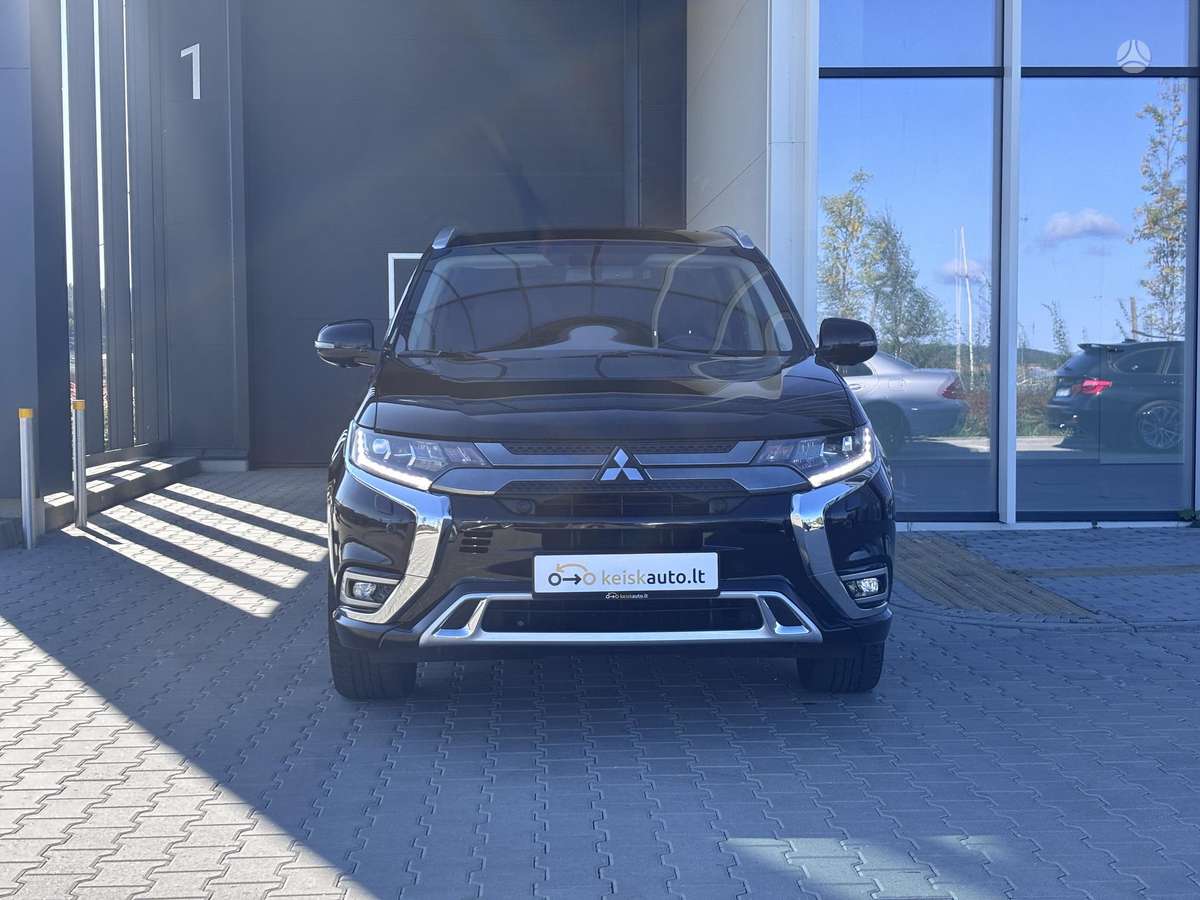 Mitsubishi Outlander - 7