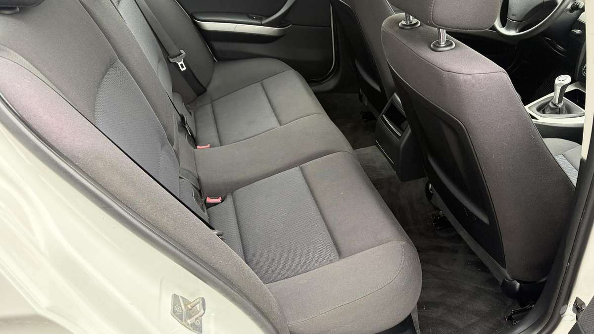 BMW 320, 2.0 l., Седан