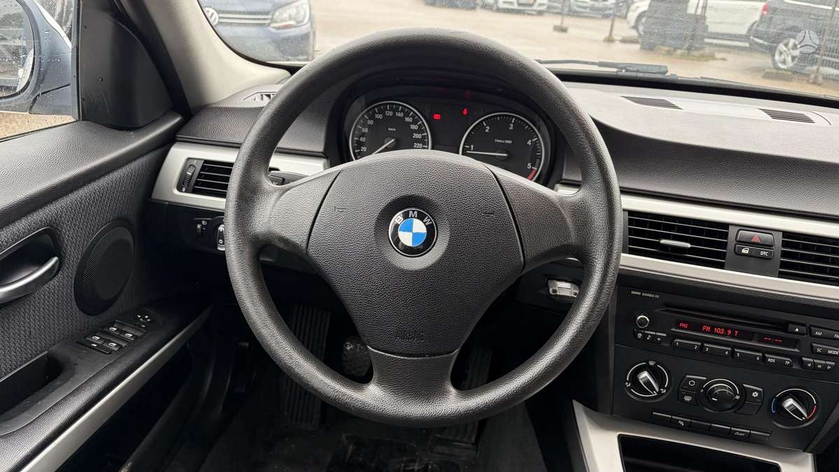 BMW 320, 2.0 l., Седан