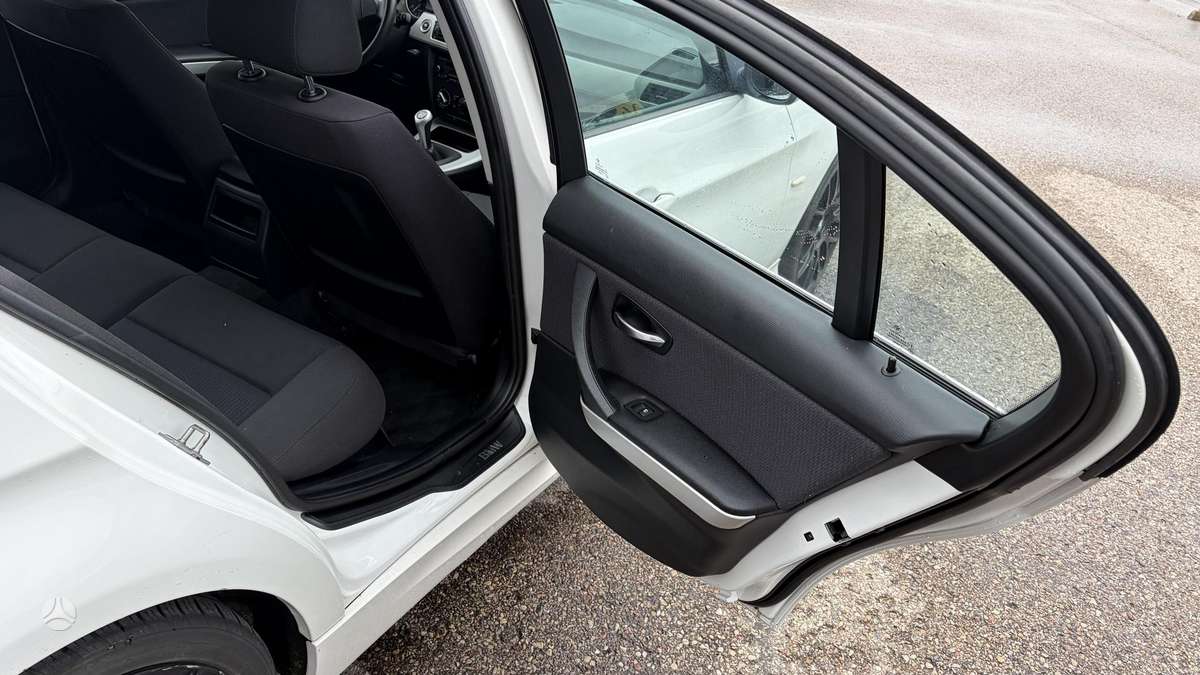 BMW 320, 2.0 l., Седан