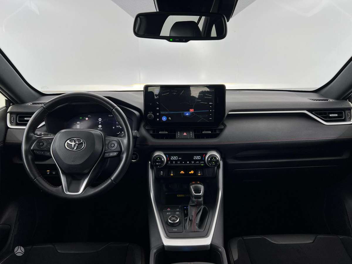 Toyota RAV4 - 8