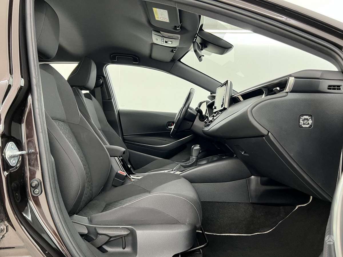 Toyota Corolla - 6