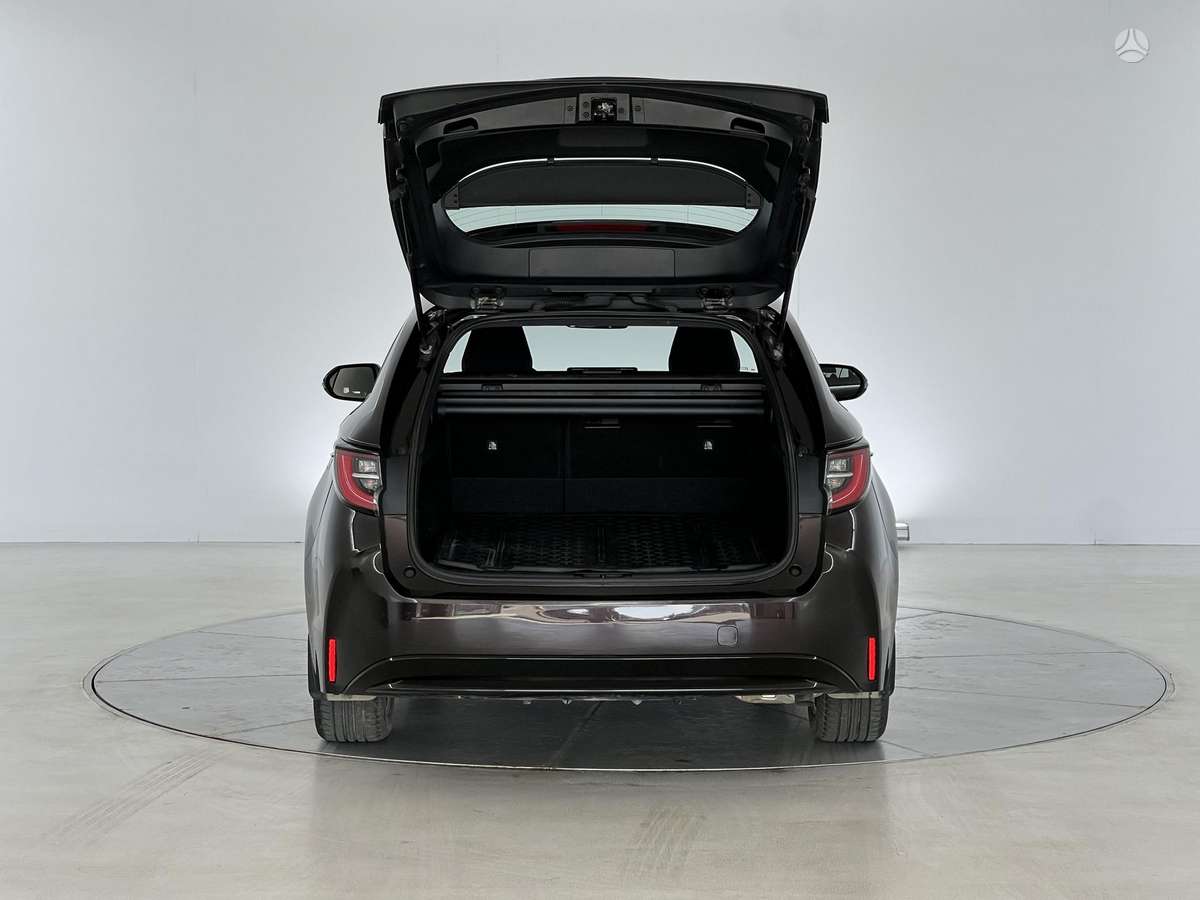 Toyota Corolla - 10