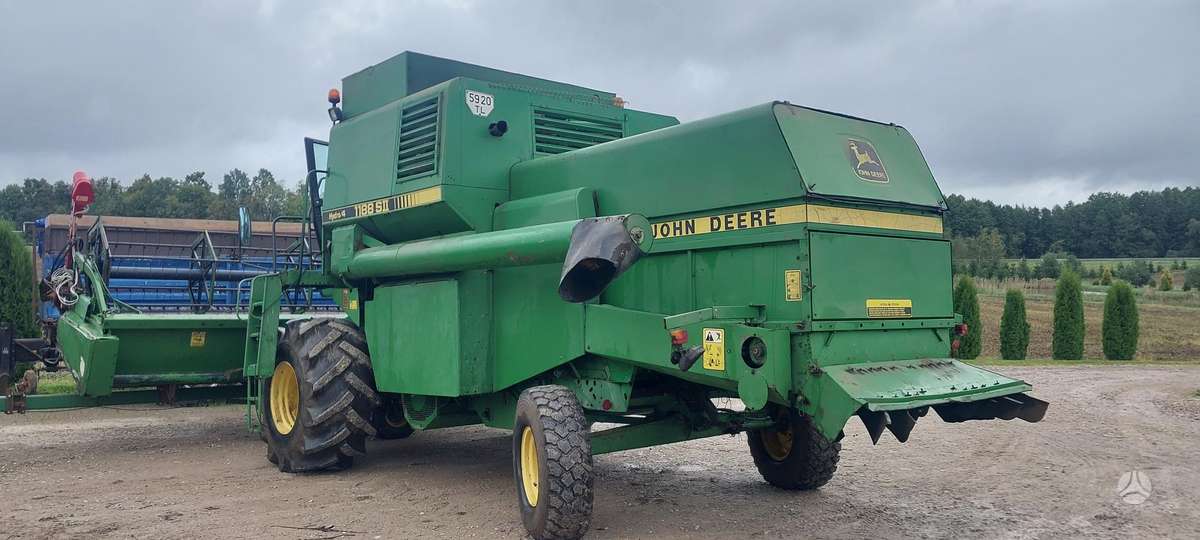 John Deere 1188 SII, kombainai