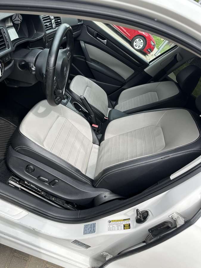 Volkswagen Passat - 6