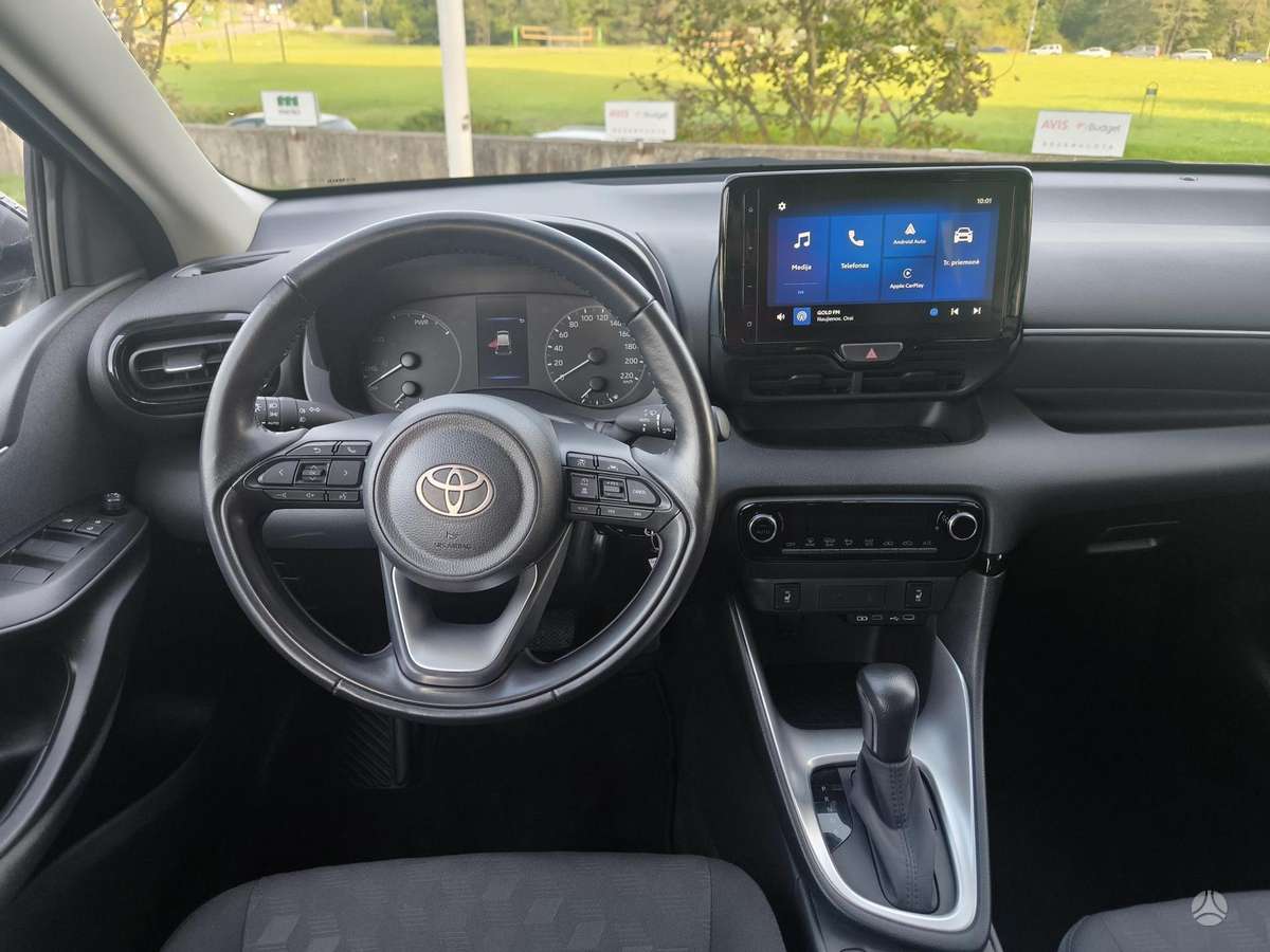 Toyota Yaris - 5