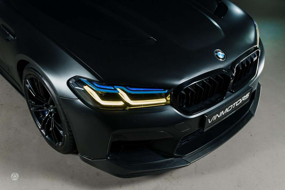 BMW M5, 4.4 l., Седан