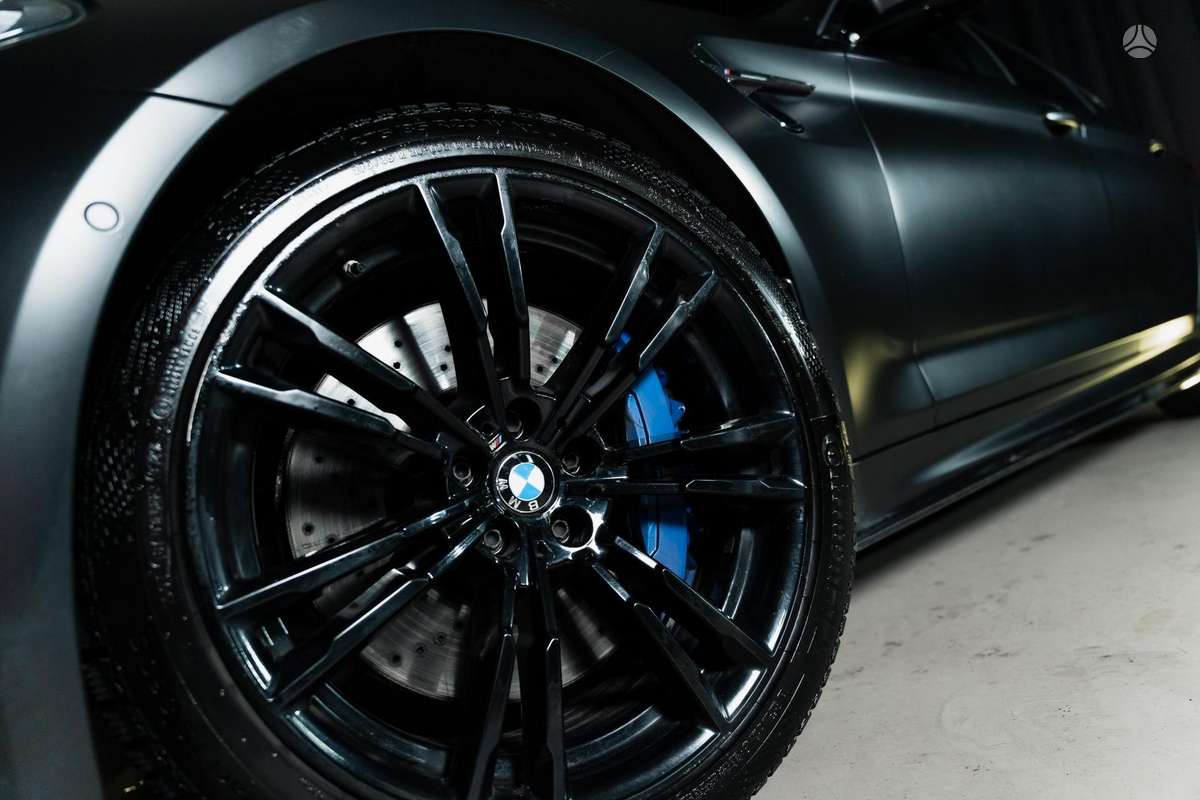 BMW M5, 4.4 l., Седан