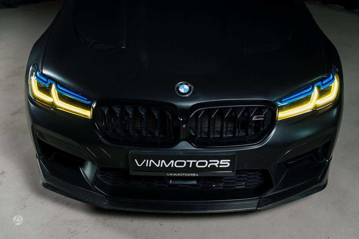 BMW M5, 4.4 l., Седан