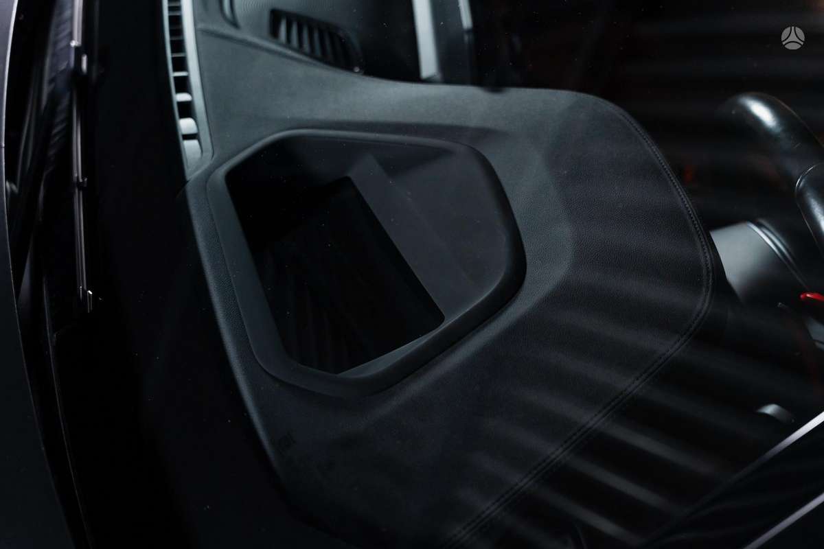 BMW M5, 4.4 l., Седан