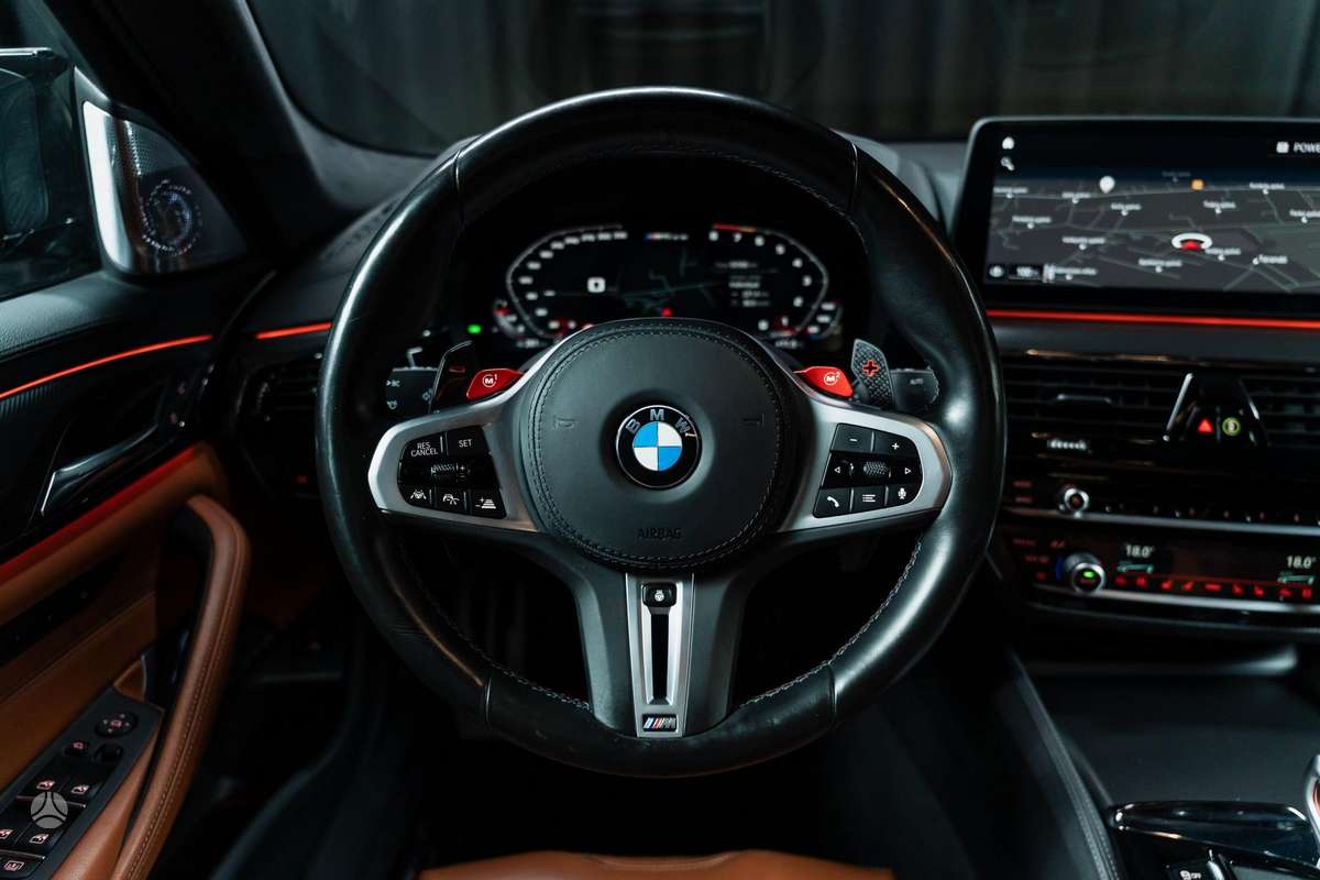 BMW M5, 4.4 l., Седан