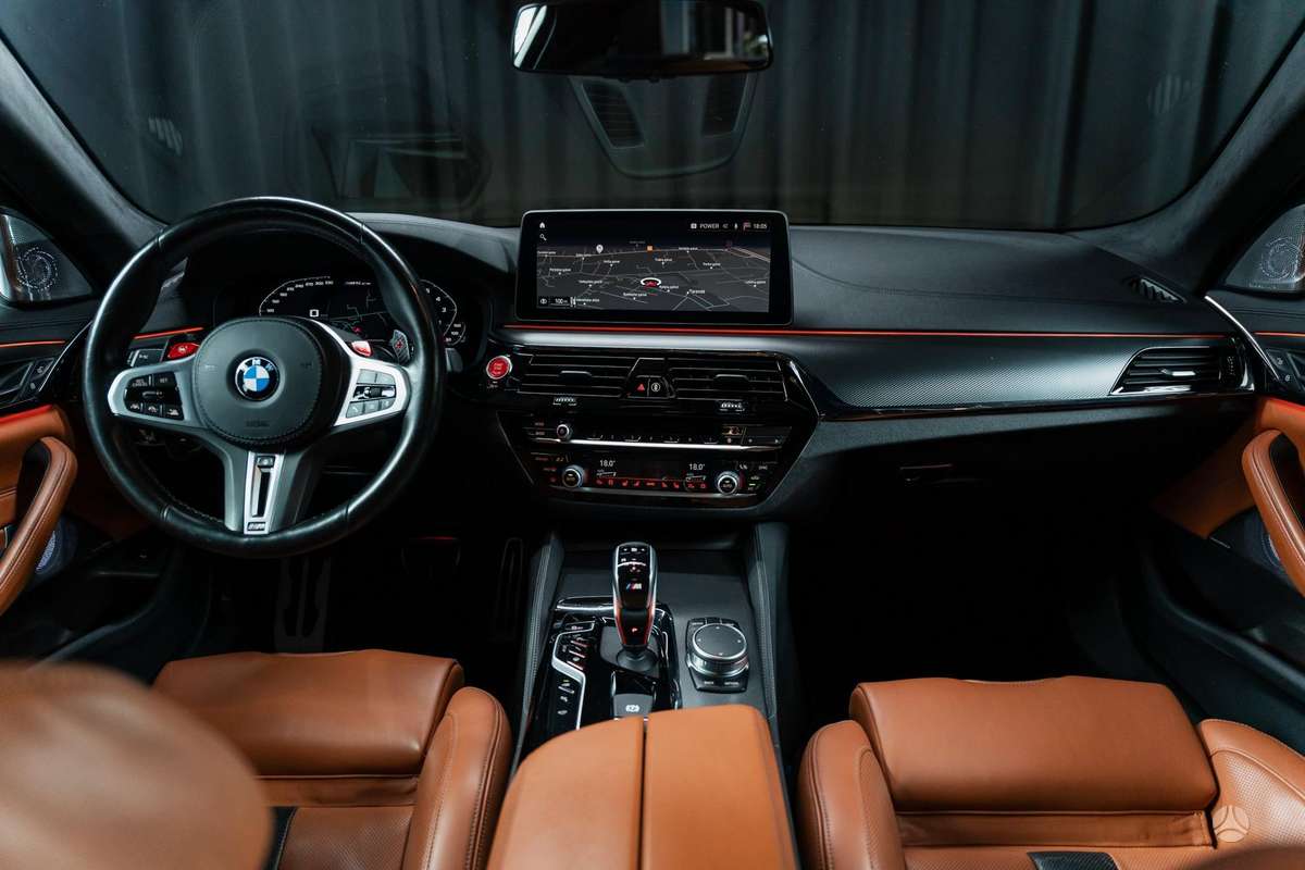 BMW M5, 4.4 l., Седан