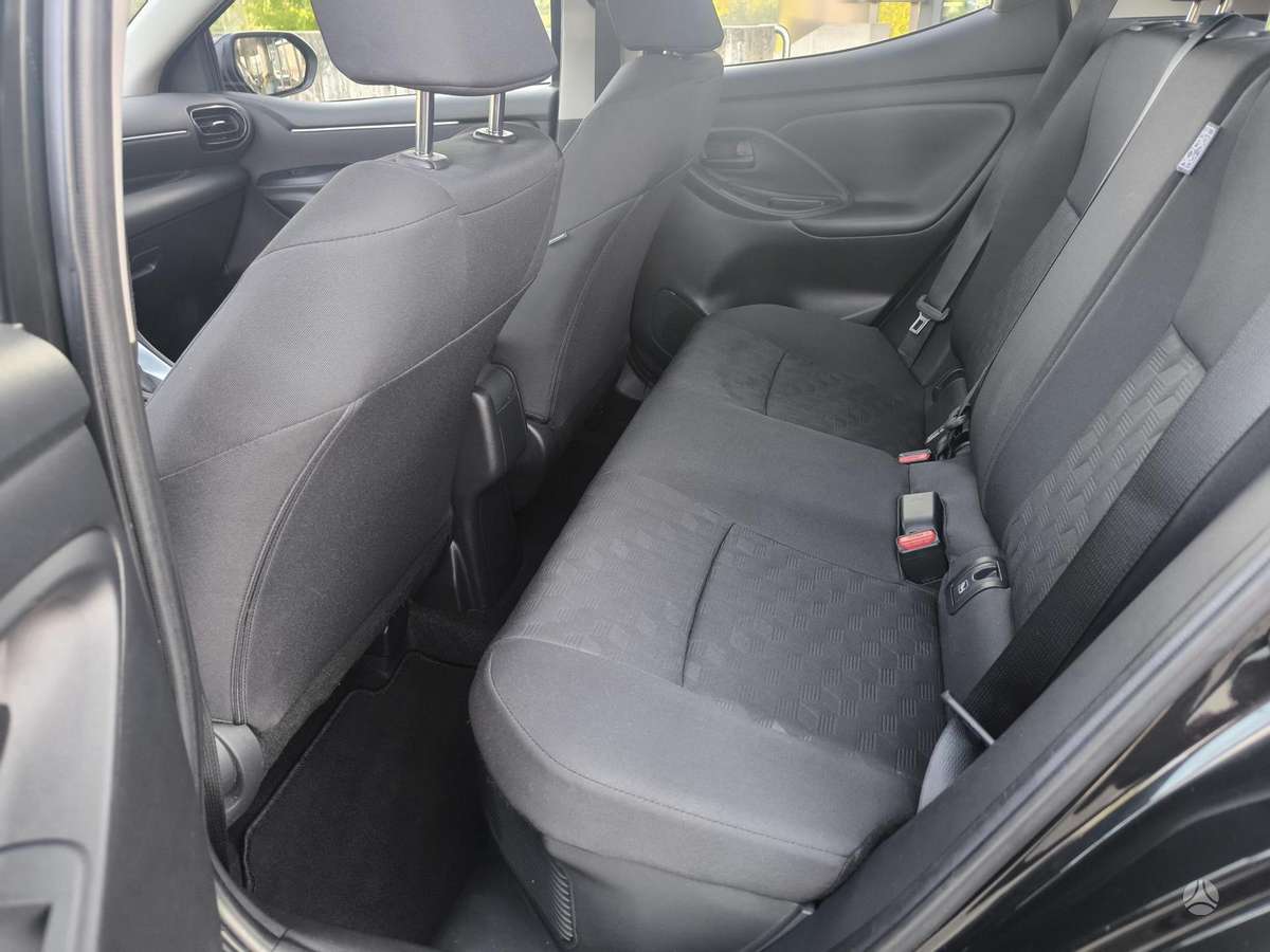 Toyota Yaris - 7
