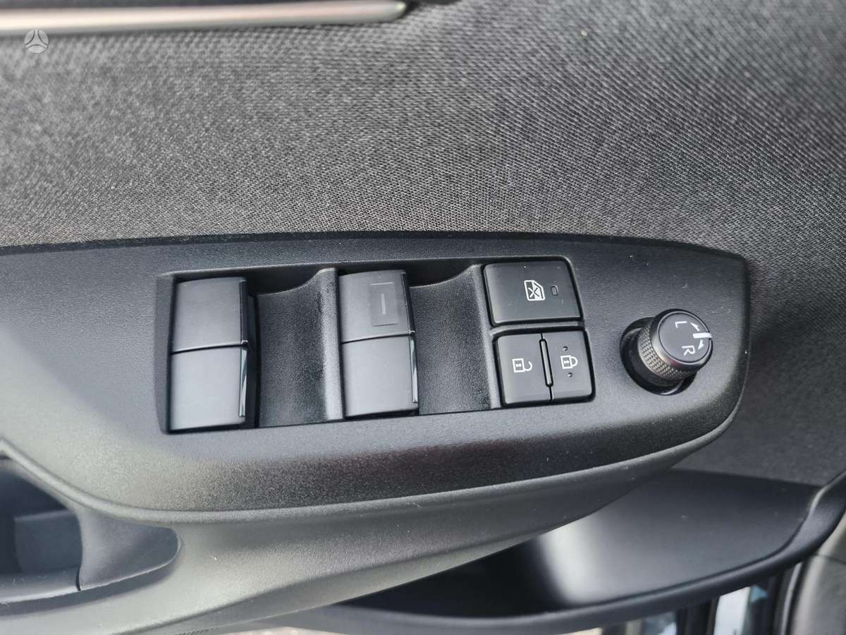 Toyota Yaris - 8