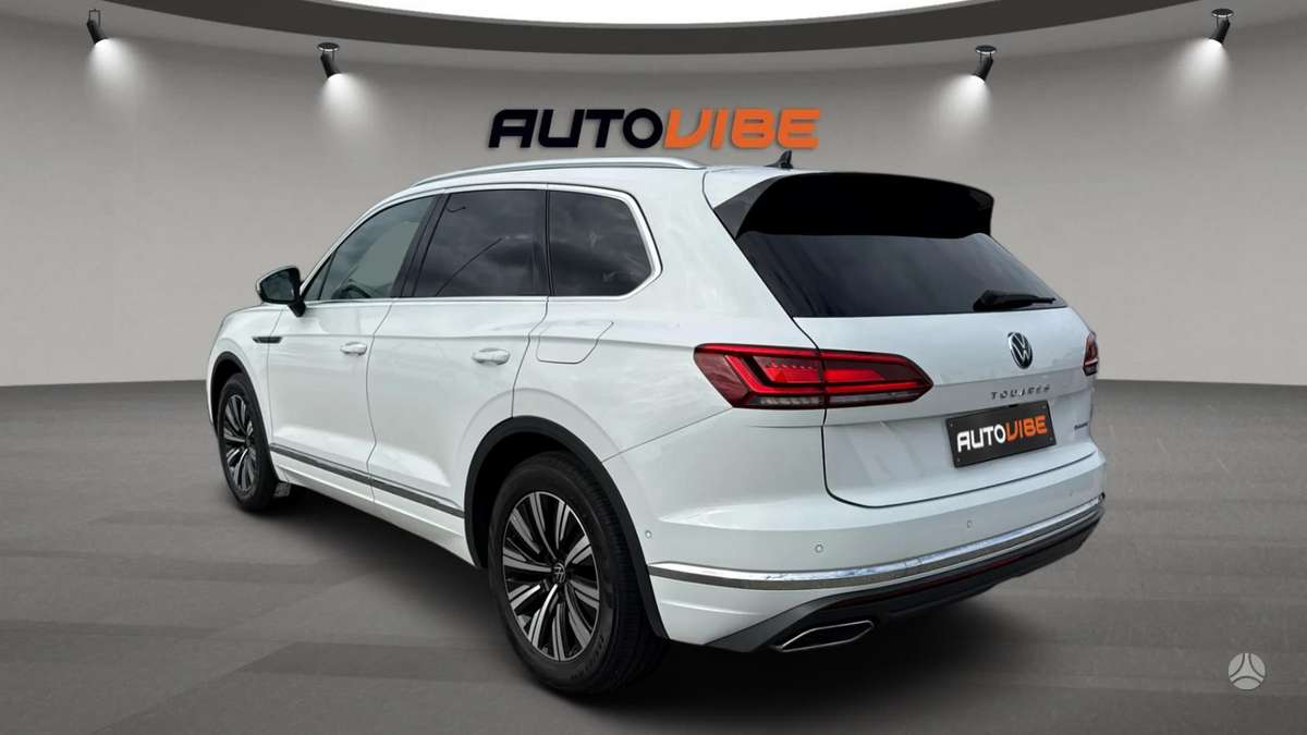 Volkswagen Touareg - 5